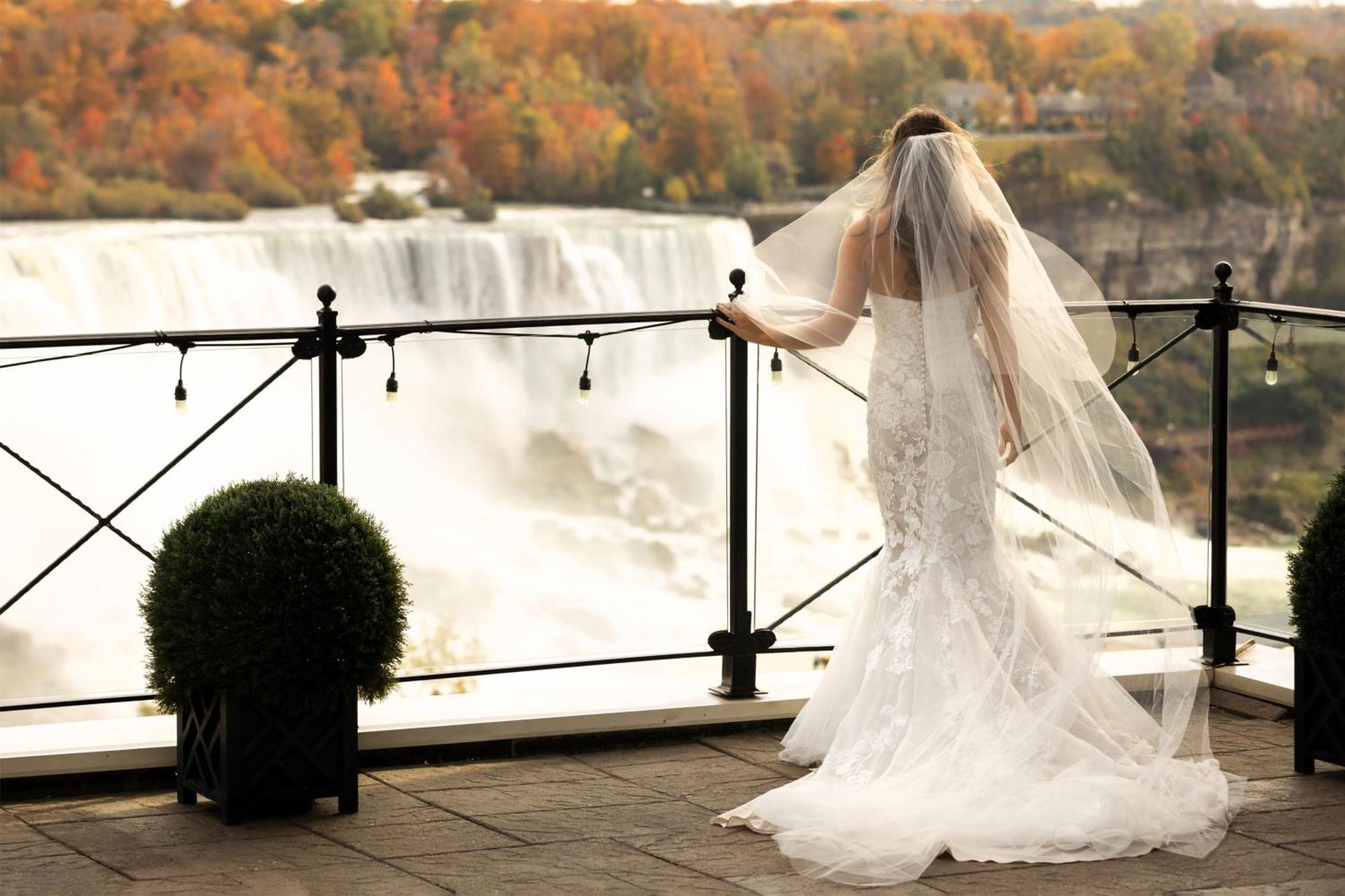 Sheraton Fallsview Hotel Ниагара-Фолс Экстерьер фото