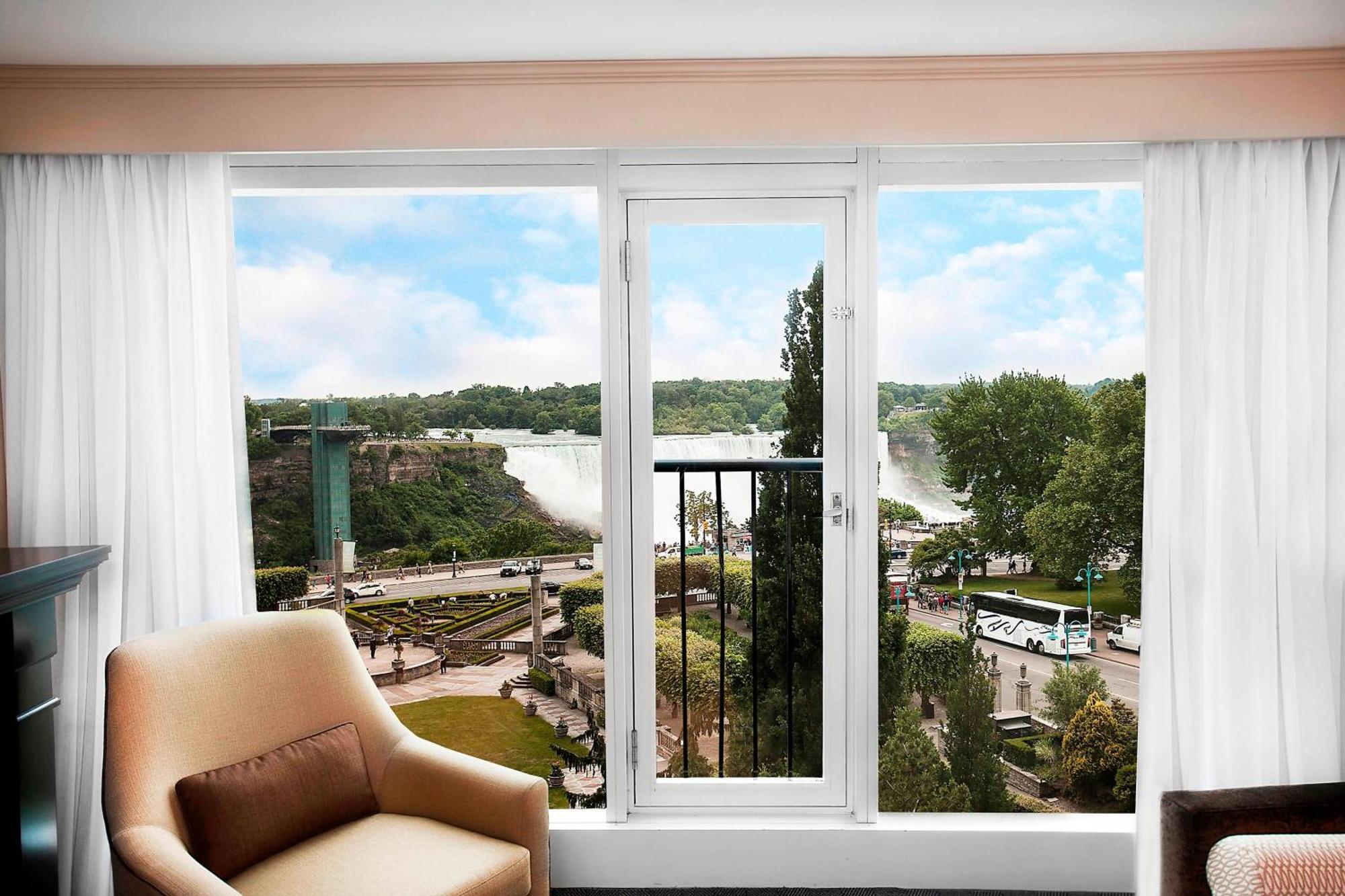 Sheraton Fallsview Hotel Ниагара-Фолс Экстерьер фото